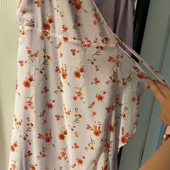 NWT Lulus floral dress - Picture 5 of 8